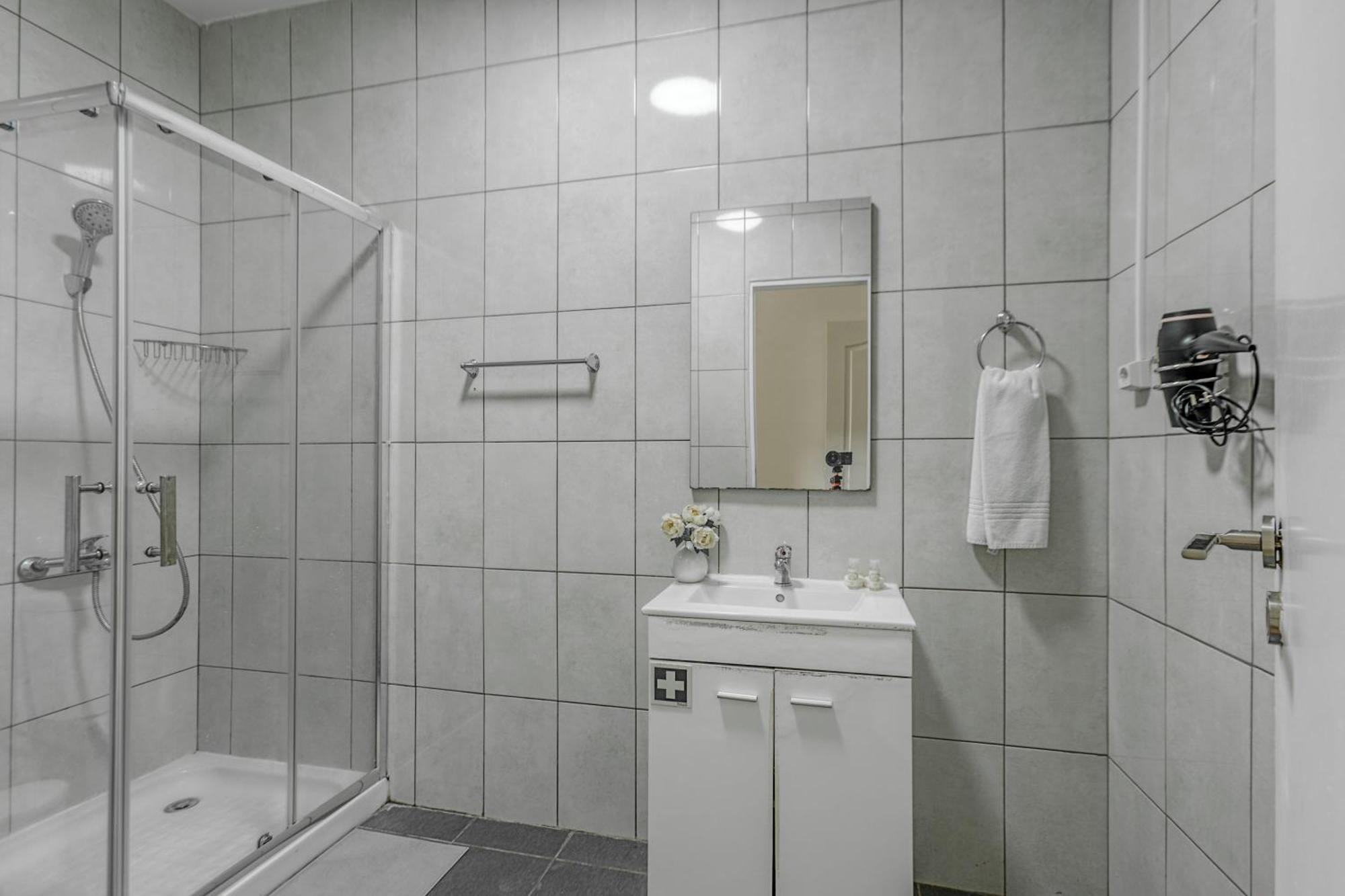 Travel&Live Aliados Apartment Porto Quarto foto